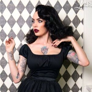 Pinup Couture Black 1950s Peasant Top XS